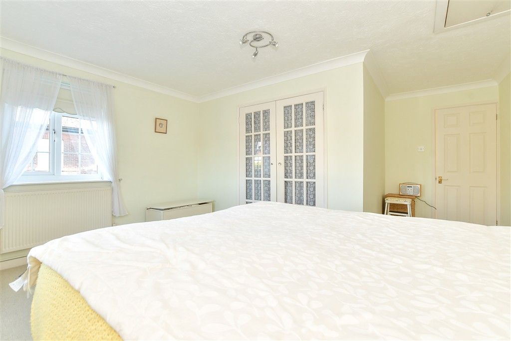 Property photo 2 of 8 Bedroom