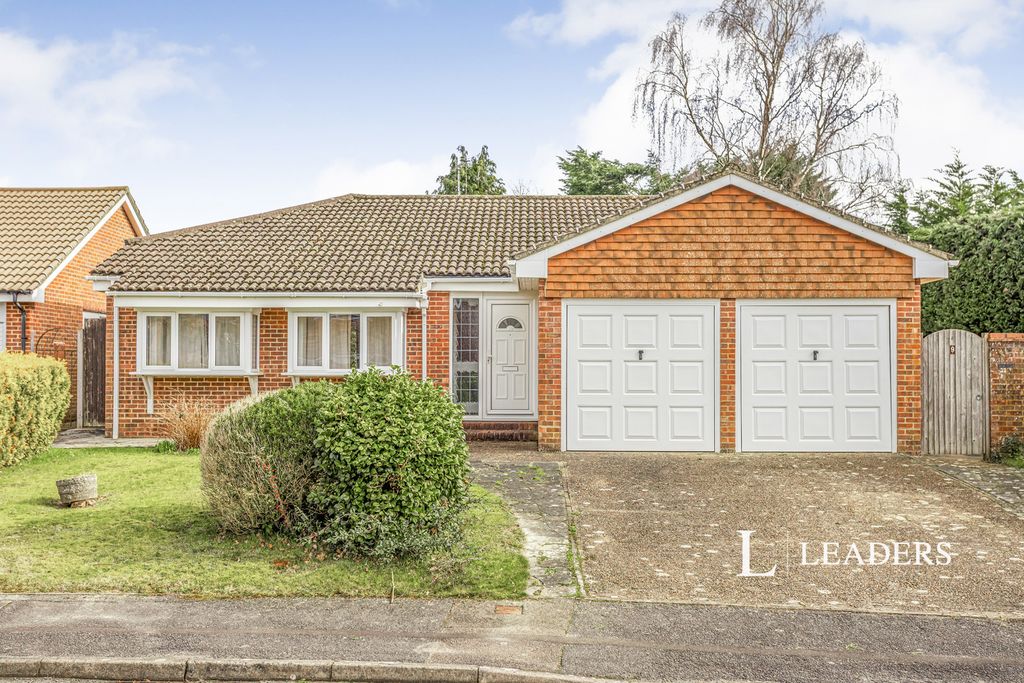 Property photo 1 of 18 External
