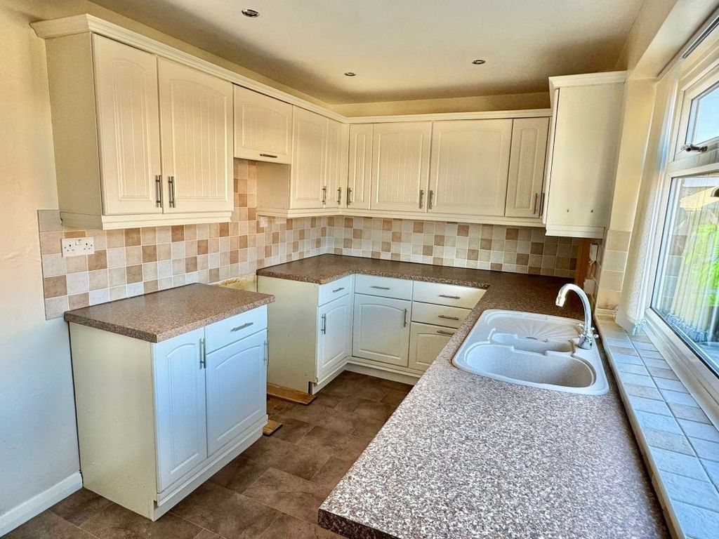 Property photo 2 of 10 Image 2