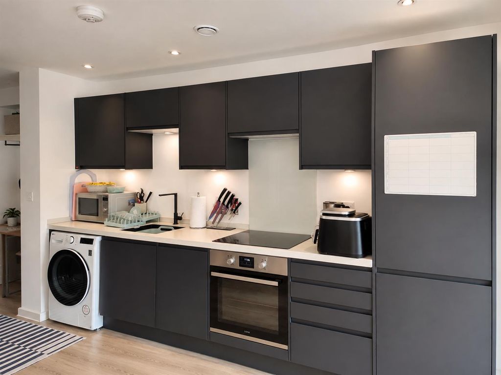 Property photo 2 of 15 Kitchen.Png