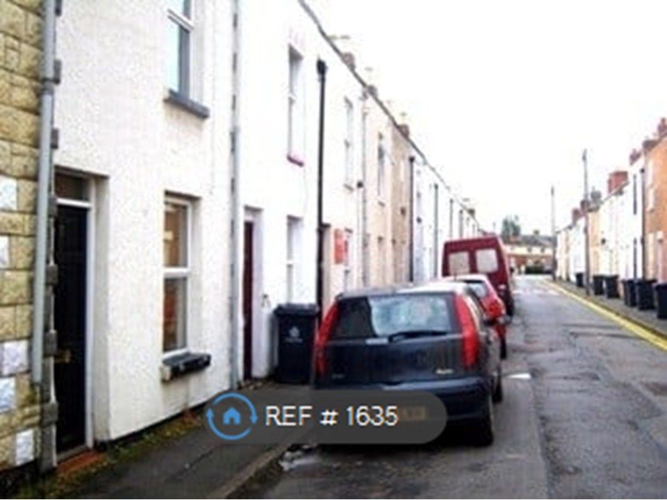 Property photo 1 of 8