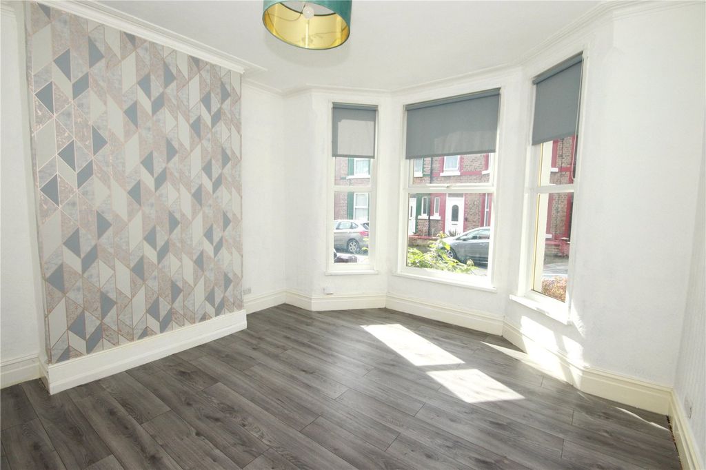 Property photo 2 of 13 Picture No. 03