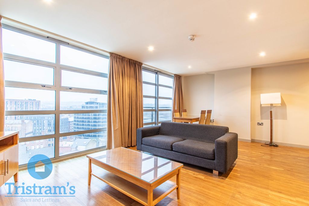 Property photo 2 of 10