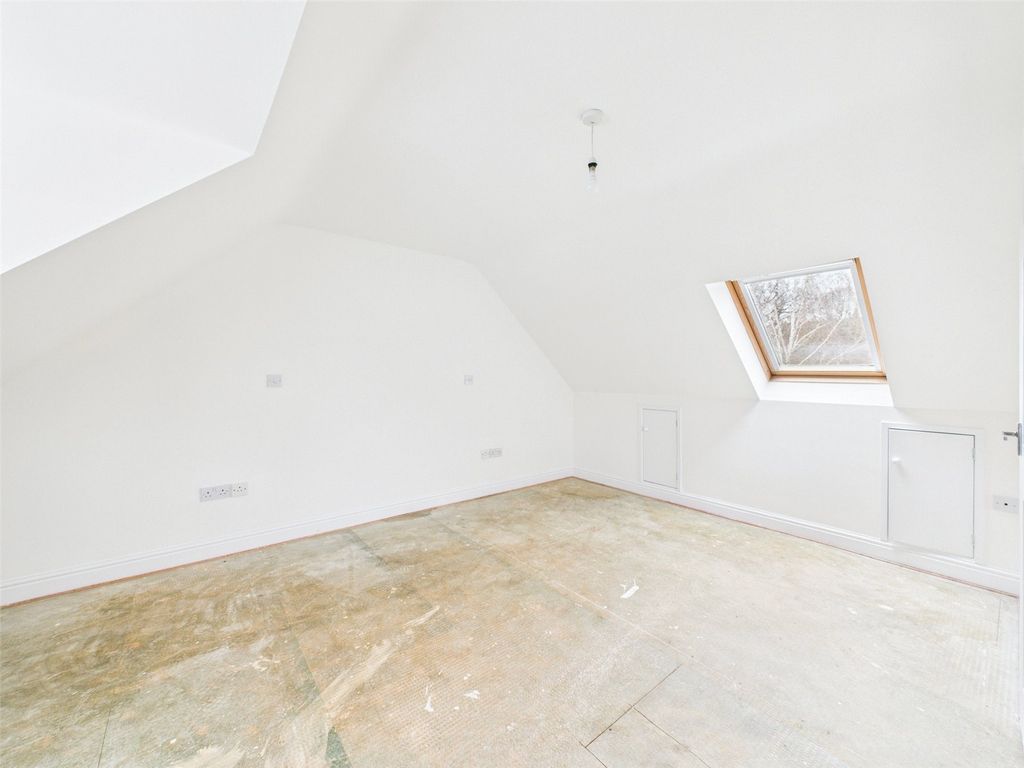 Property photo 3 of 19 Picture No. 01