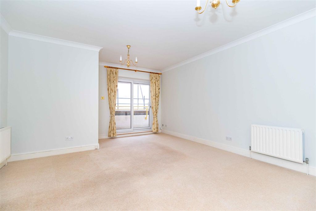 Property photo 3 of 16 Caplia-11.Jpg