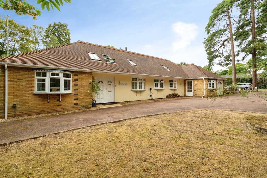 Property photo 1 of 24 Pbox-Img.Jpg