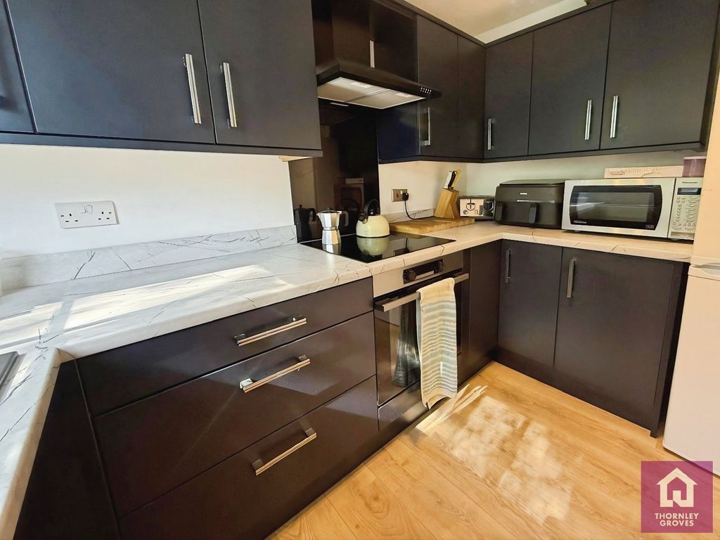 Property photo 3 of 11 Picture No. 02