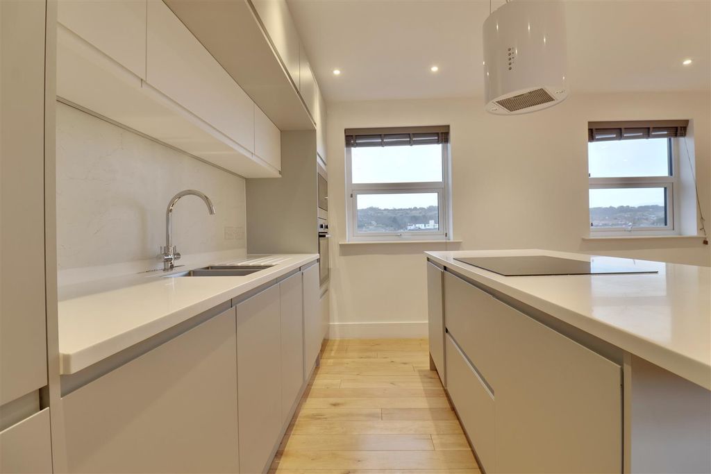 Property photo 3 of 16 2829F1F1-04D8-4C1F-A51B-87E1397Ef5E2_1_201_A.Jpeg