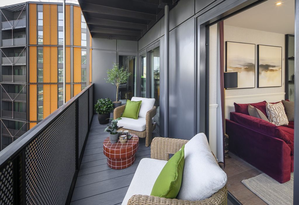 Property photo 2 of 20 Gallery