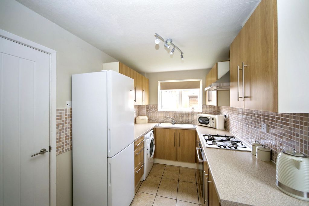 Property photo 3 of 23