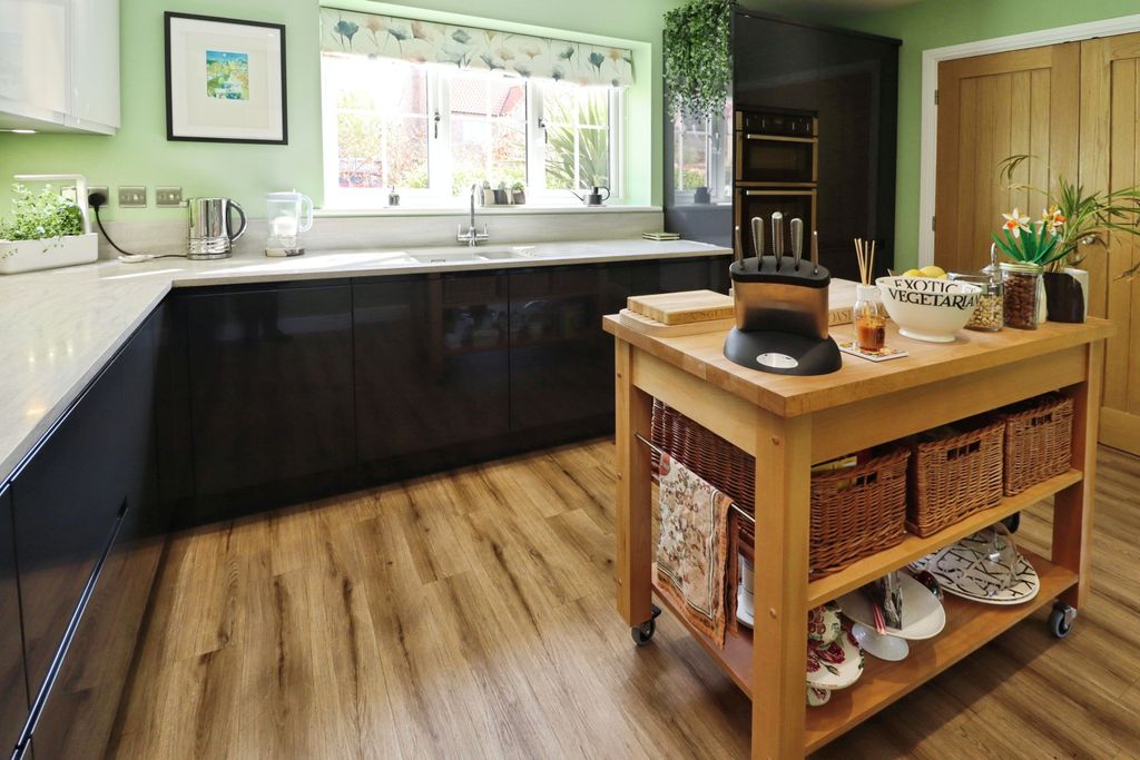 Property photo 3 of 30