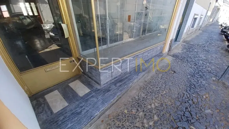 Property photo 3 of 64 Img 2