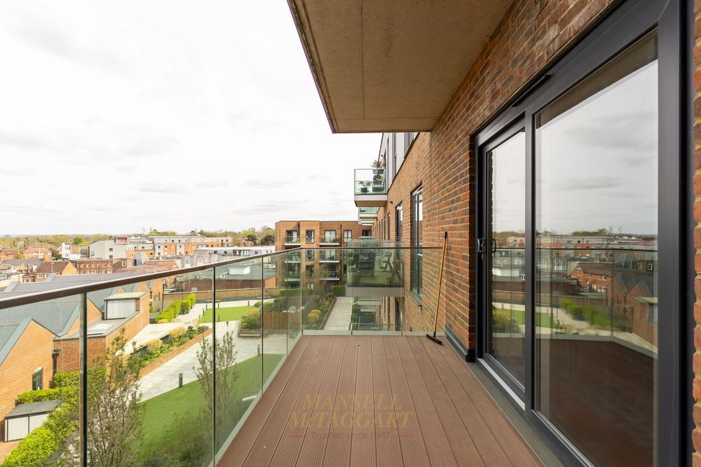 Property photo 2 of 19