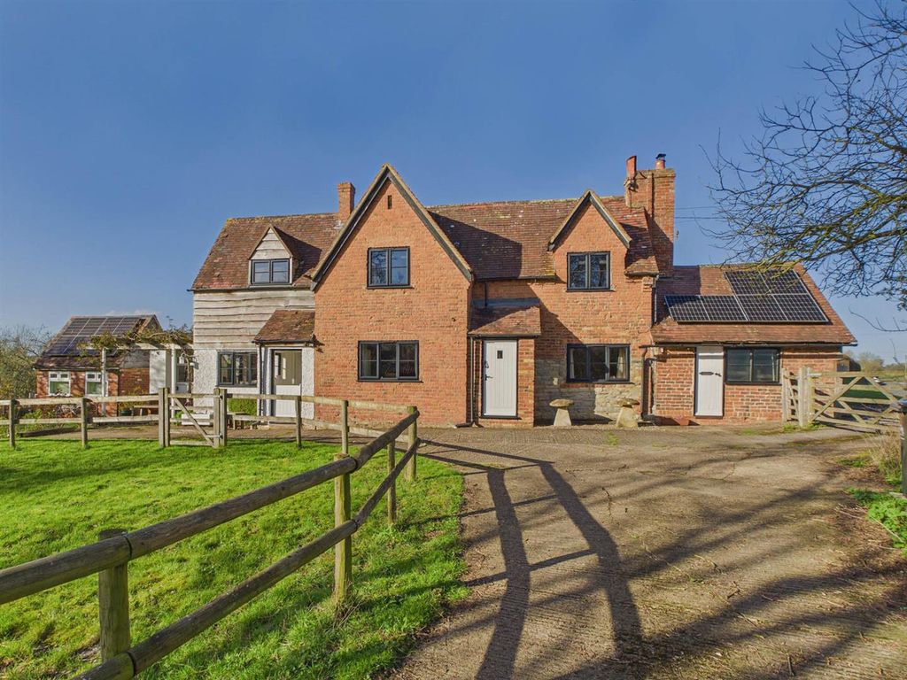 Property photo 1 of 35 Cam03972G0-Pr0288-Still031.Jpg