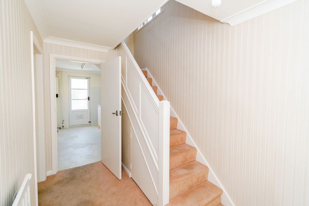 Property photo 2 of 15 Photo