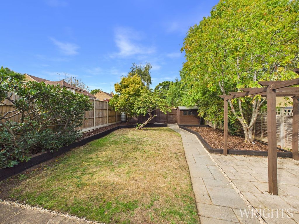 Property photo 2 of 23