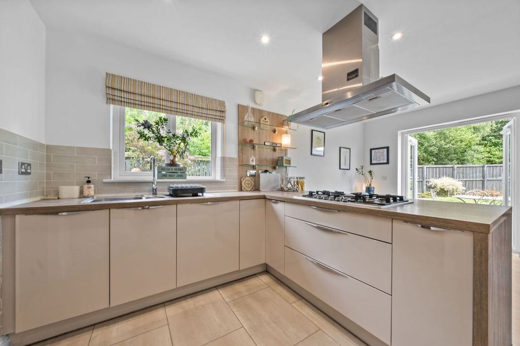 Additional image 14 of 5 bed detached house for saleCastleton Crescent, Falkirk FK2