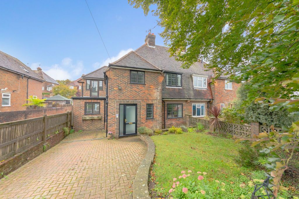 Property photo 1 of 19