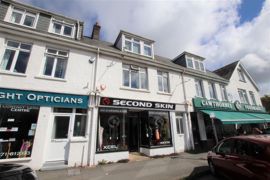 Property photo 1 of 6 Front.Jpg