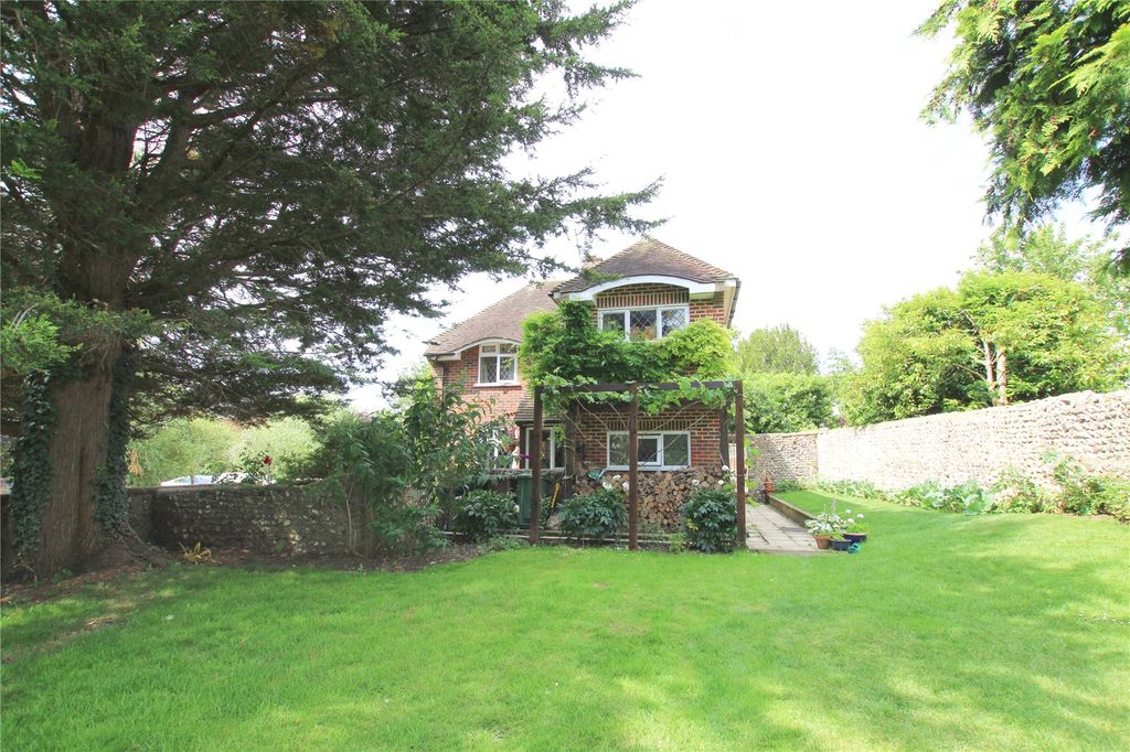 Property photo 2 of 21 Picture No. 28