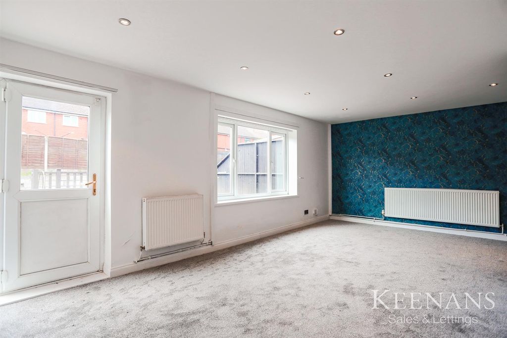 Property photo 2 of 17 Img_1819.Jpg