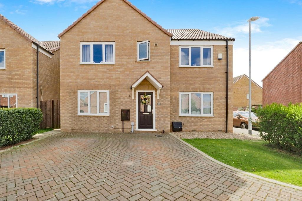 Property photo 1 of 23
