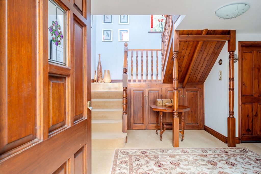 Property photo 3 of 39 5256245