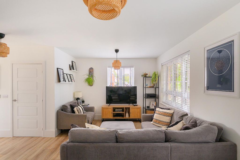 Property photo 1 of 38 6M1Dbr - Living Room C.Jpg
