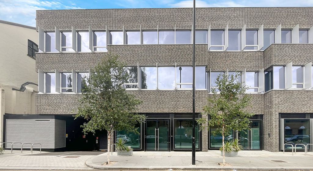 Property photo 1 of 5 101103 Freston Road Notting Hill W11 Office E1.Jpg