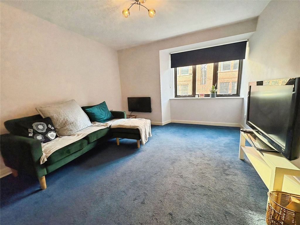 Property photo 2 of 9 Living