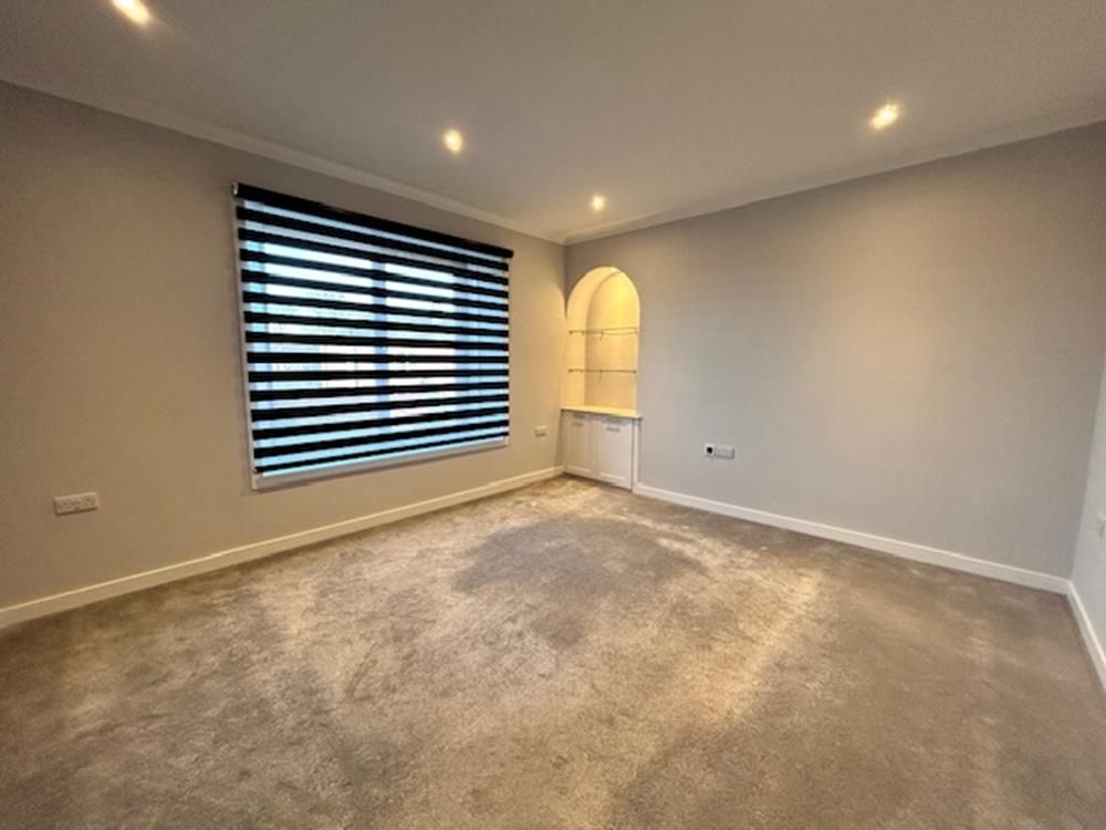 Property photo 2 of 10 Lounge
