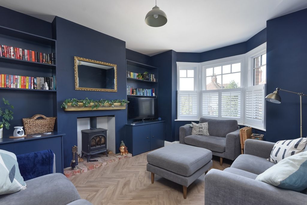 Property photo 2 of 14 5291547