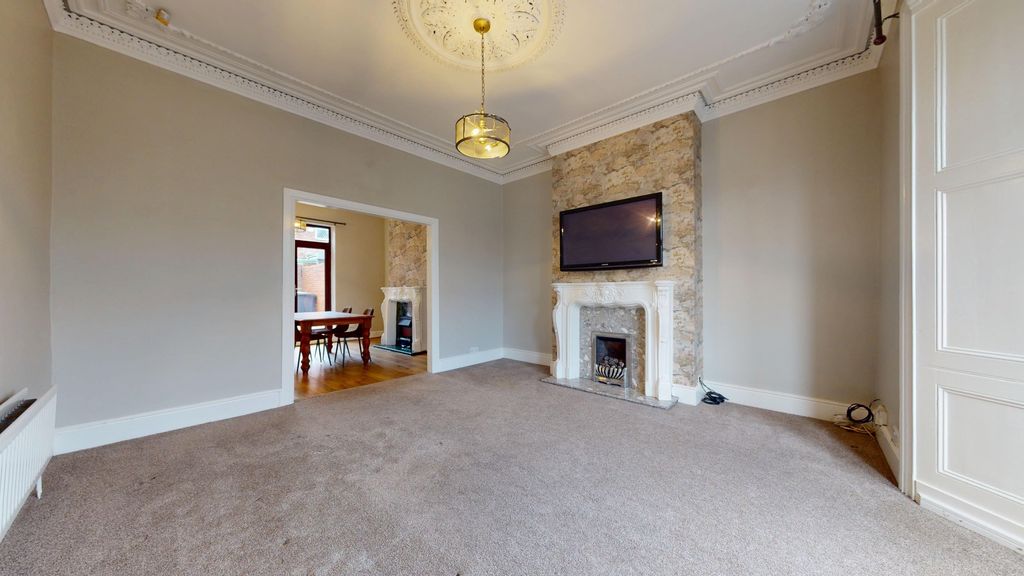 Property photo 3 of 26 4385603