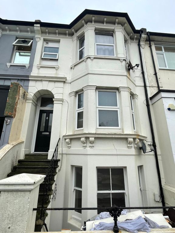 Property photo 1 of 1