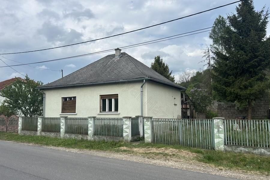 Property photo 1 of 6