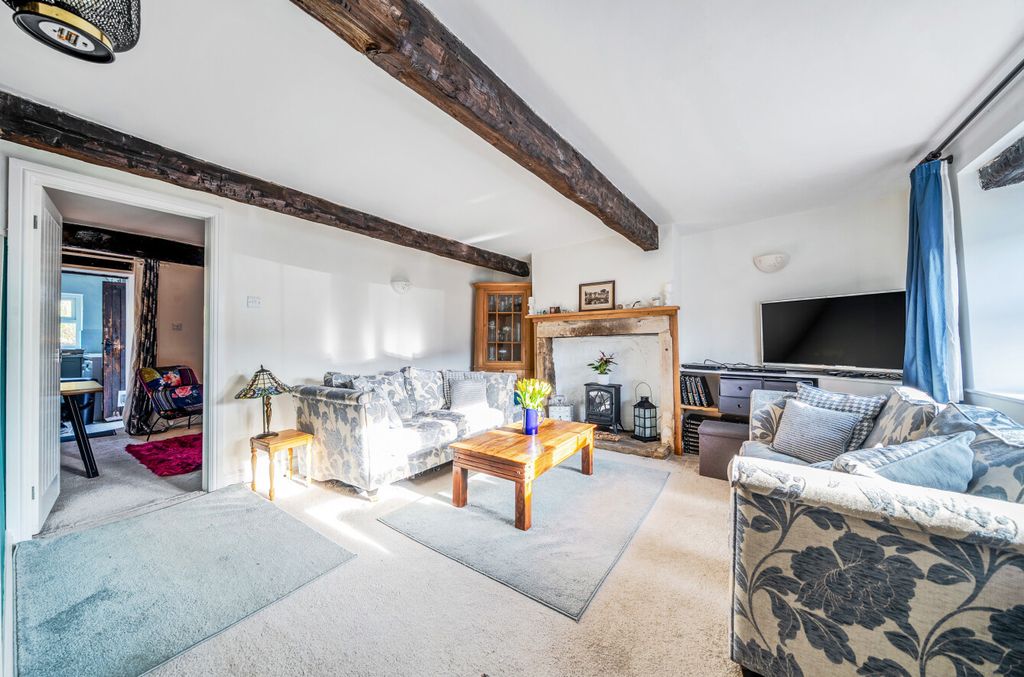 Property photo 2 of 14 1439473-10-69d53E...