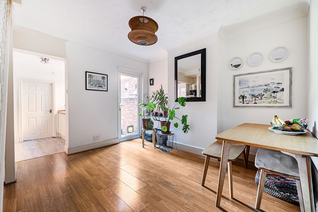 Property photo 3 of 21 1487298-1-6A4E199...