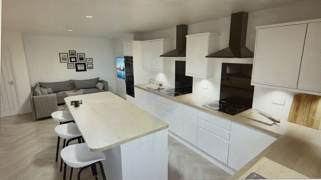 Property photo 1 of 4