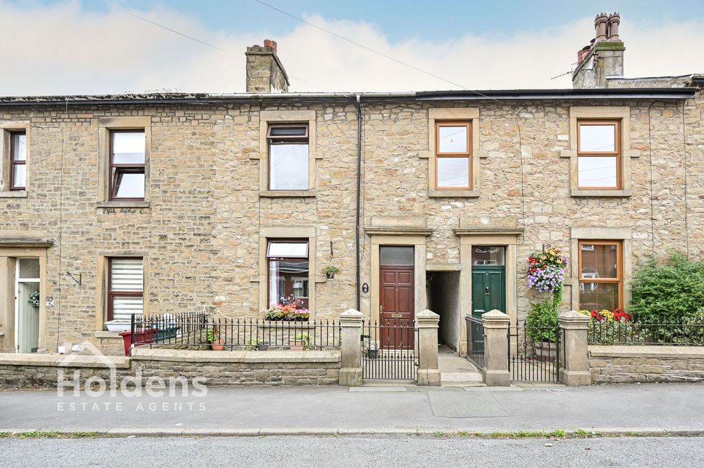 Property photo 1 of 20