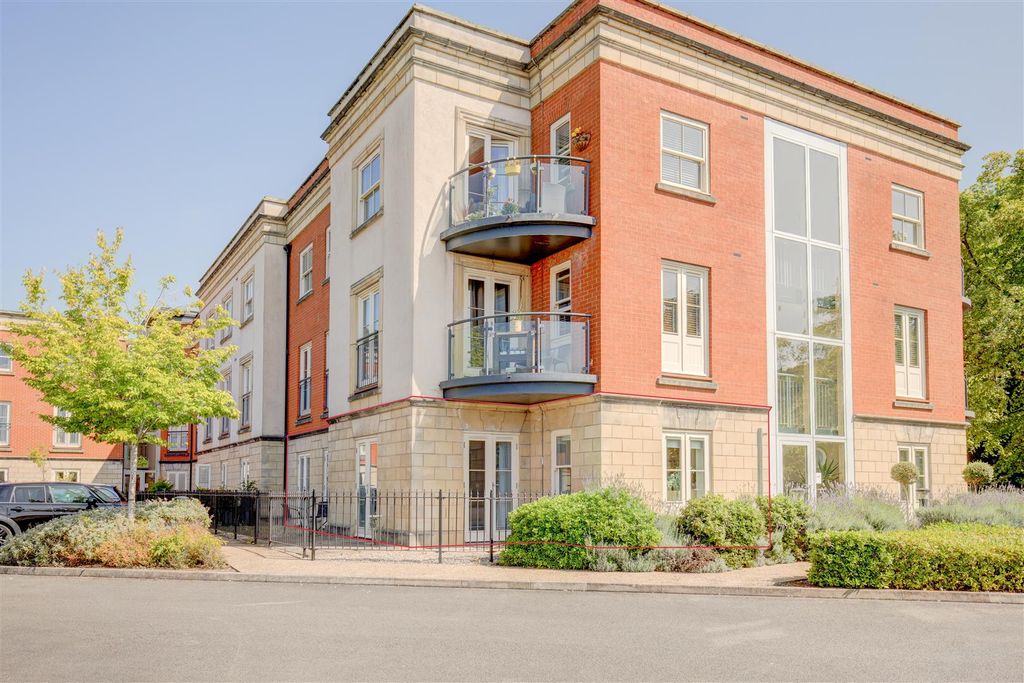Property photo 1 of 14 Stacks (1).Jpg