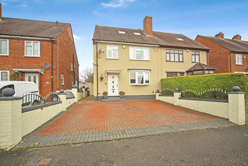 Property photo 1 of 18 Front