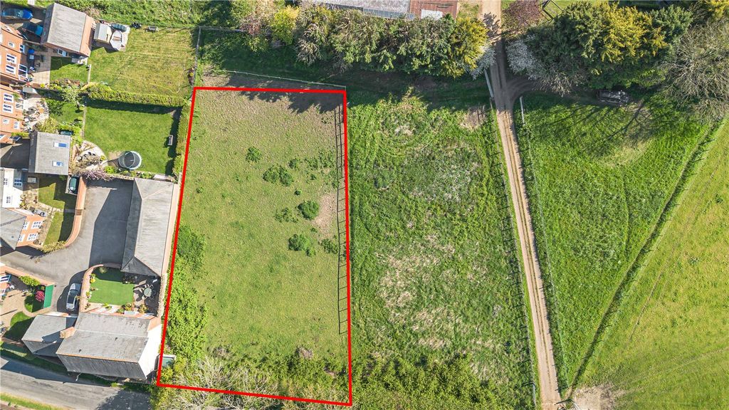 Property photo 2 of 10 Plot