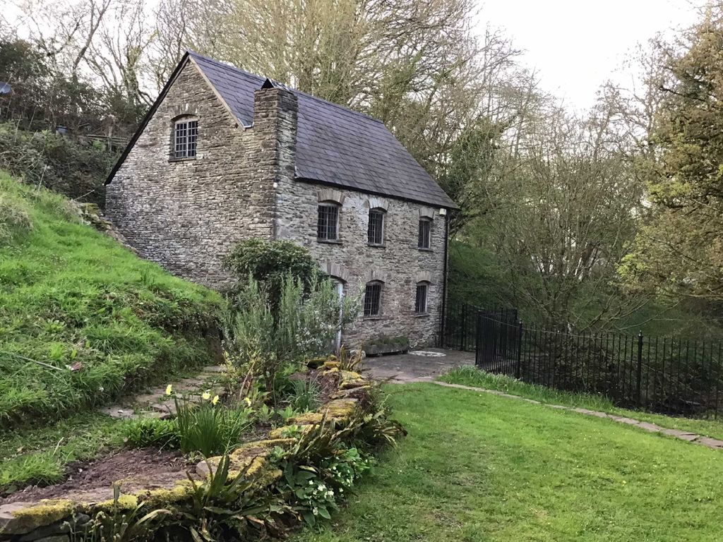 Property photo 1 of 9
