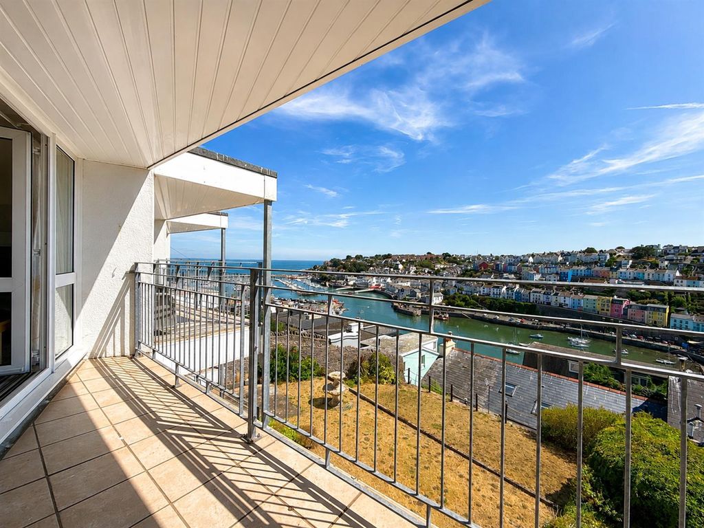 Property photo 3 of 14 Sea View Terrace.Png