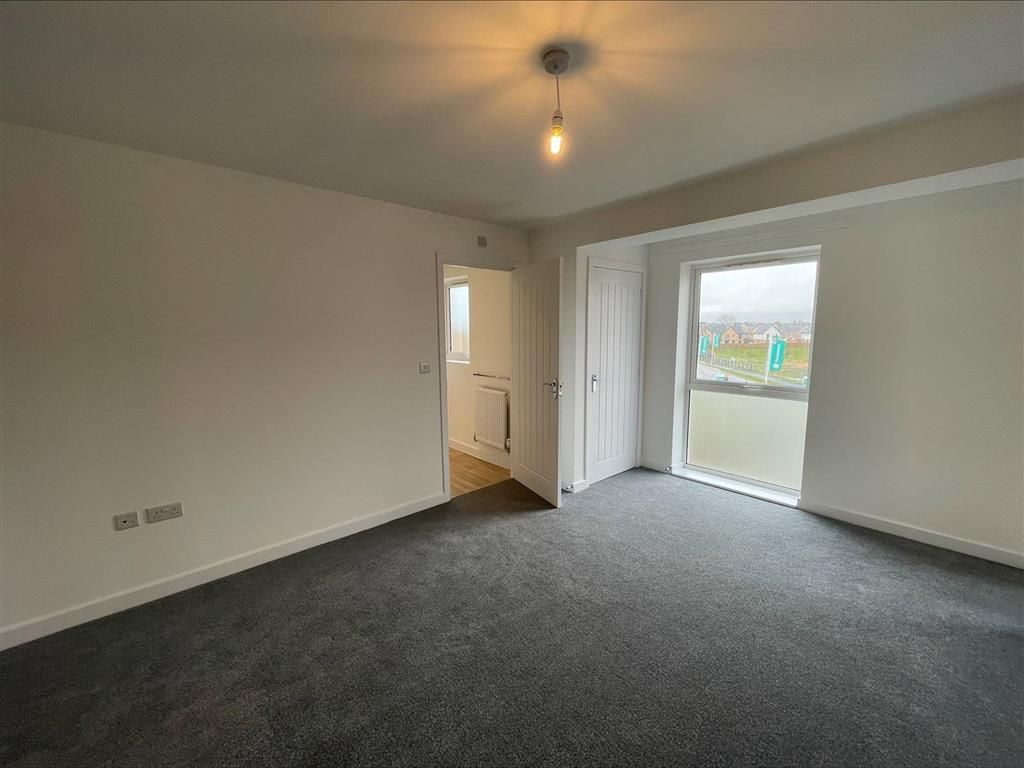Property photo 3 of 11 Bedroom