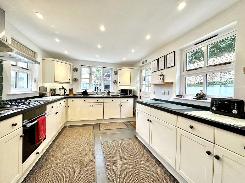 Property photo 3 of 20 Picture No. 15