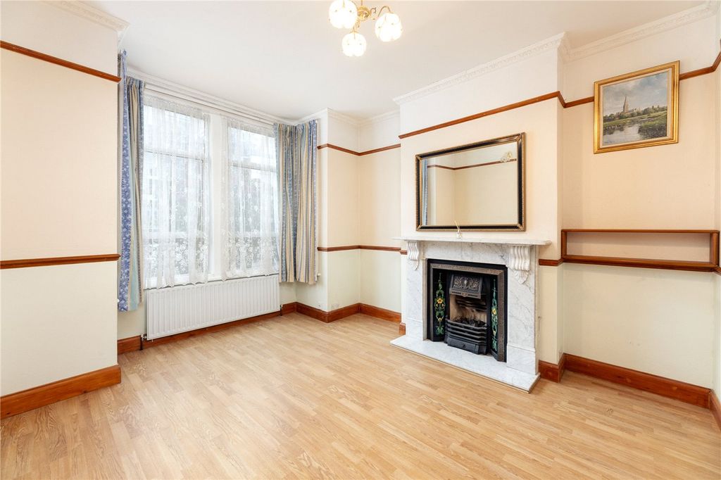 Property photo 2 of 10 Picture No. 01