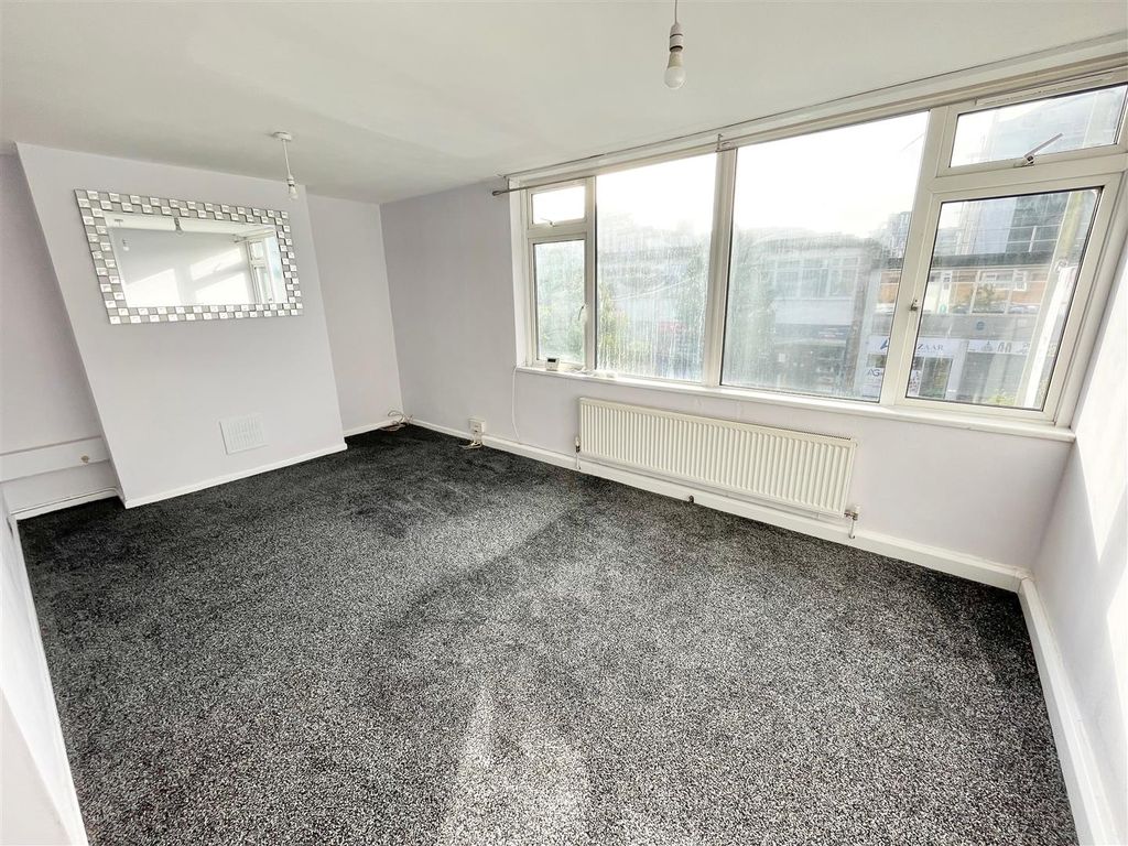 Property photo 2 of 8 Img_2375.Jpeg