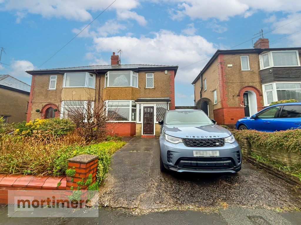 Property photo 1 of 19 Front External