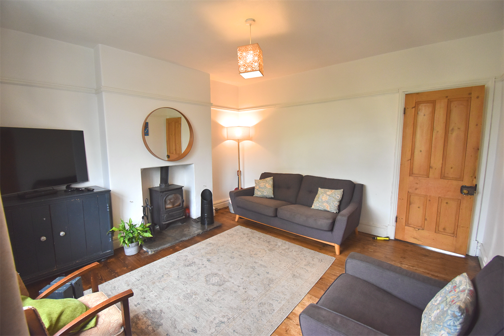 Property photo 3 of 17 Sitting Room